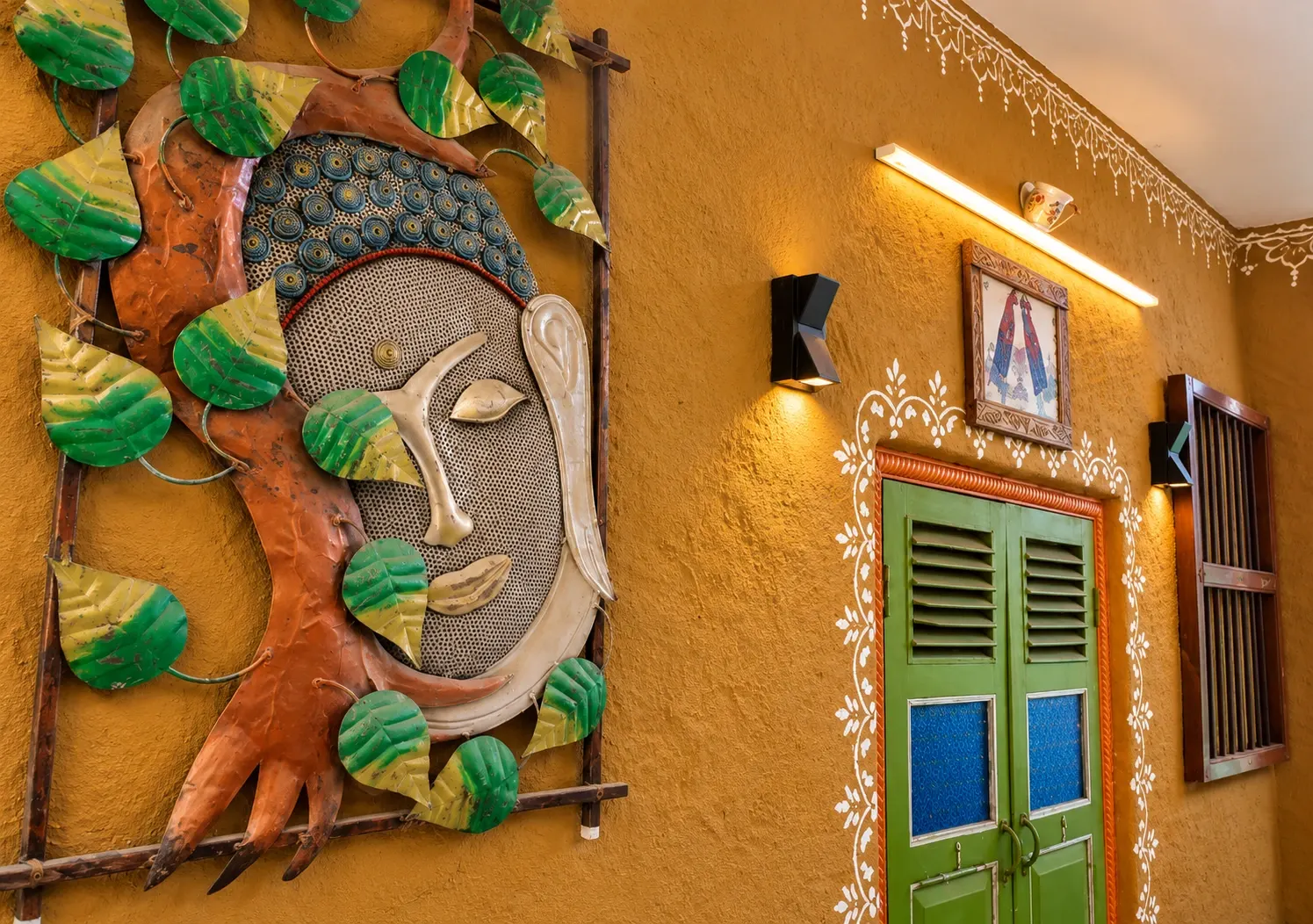 Handcrafted traditional Rajasthani artwork and welcoming ambiance at Sagar Villa boutique homestay